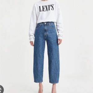 Levi’s Balloon Leg High Rise Jeans 26